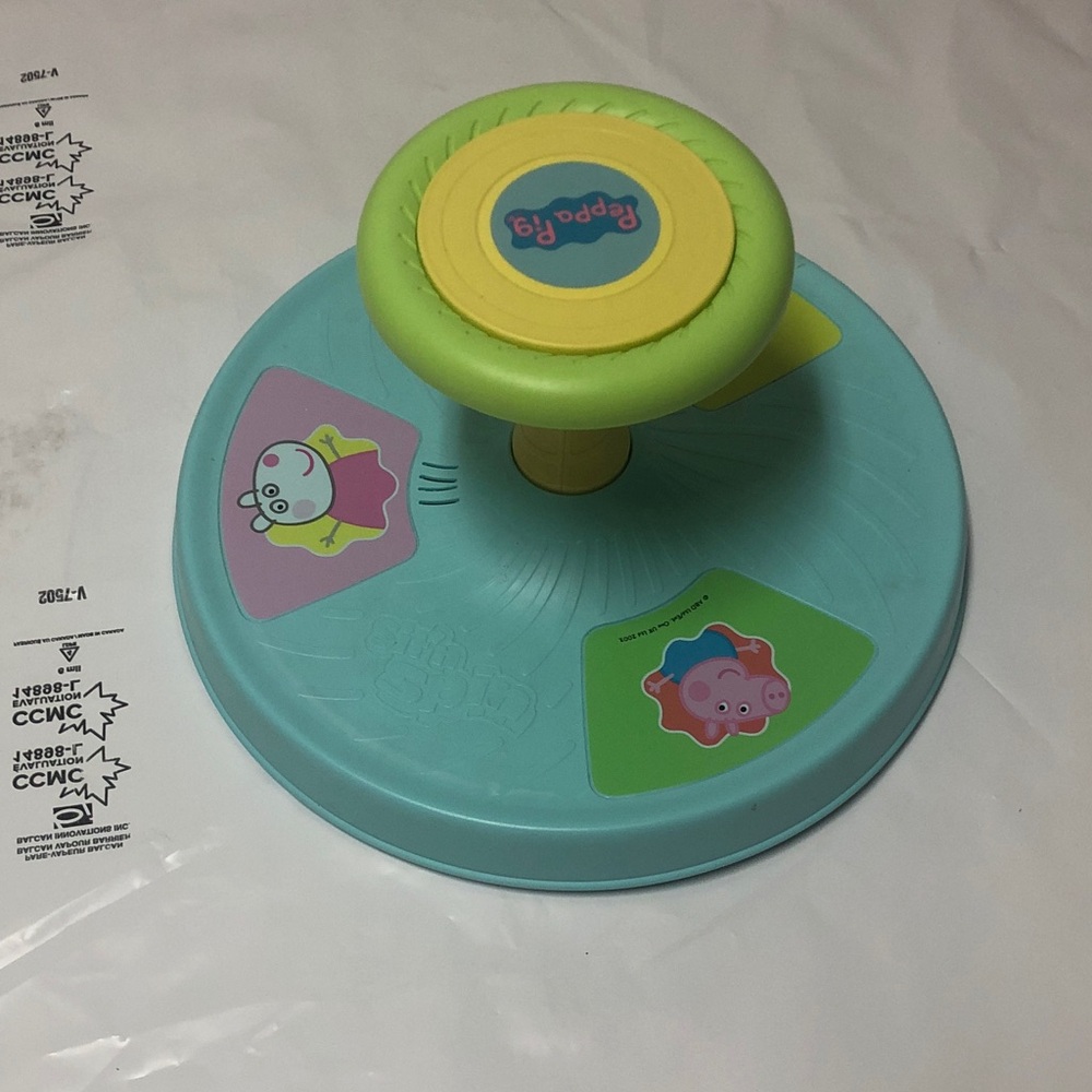 Peppa Pig Ride-On Spinner Toy - Light Blue, Green & Yellow